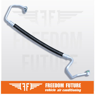 Bon prix 88703-02860 tuyau de climatisation de voiture Adapte 14-19 Toyota Corolla 1.8L tuyau de climatisation de voiture en ligne